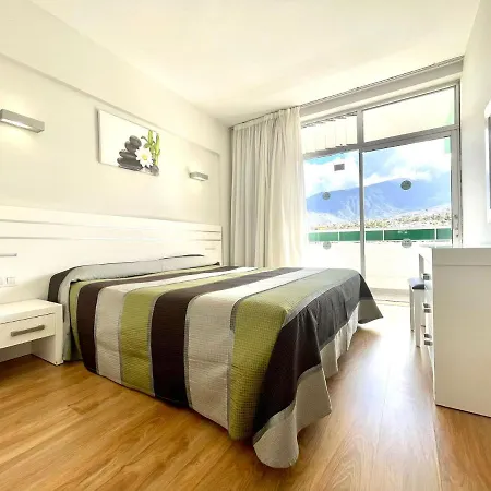 One Bedroom With Wifi, Pools And Garden In Puerto De La Cruz